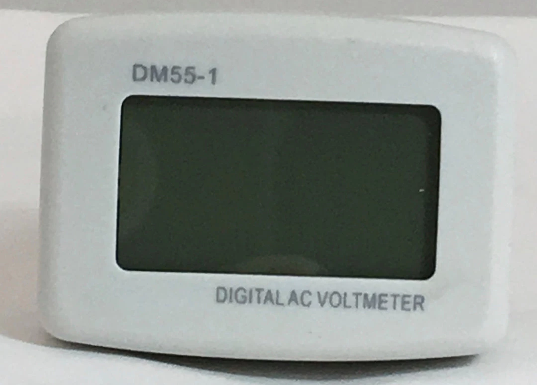 Ameritron ADM55-1E, DIGITAL 220VAC LINE VOLTMETER,130-300V, EURO PLUG 3 Ameritron ADM55-1E, DIGITAL 220VAC LINE VOLTMETER,130-300V, EURO PLUG