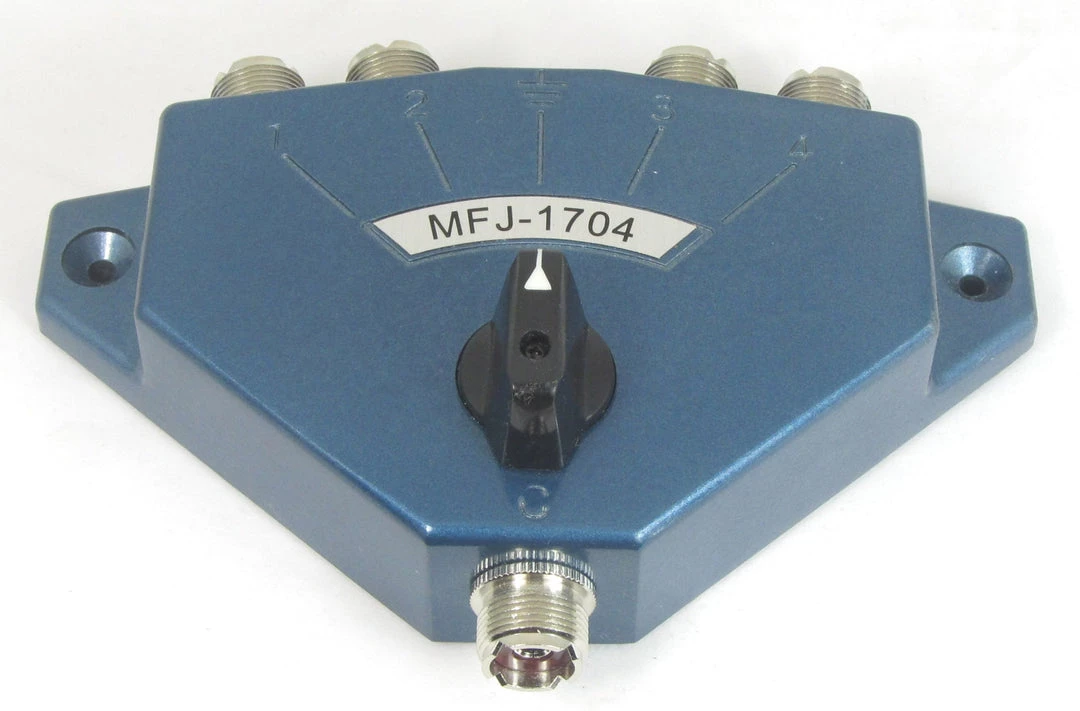 MFJ-1704, ANT. SW., 4 POS., 2.5 KW PEP, 0-450 MHz, GND, LP. 3 MFJ-1704, ANT. SW., 4 POS., 2.5 KW PEP, 0-450 MHz, GND, LP.