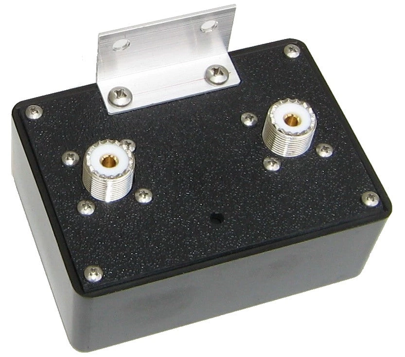 MFJ-2912, BALUN, WALL-MOUNT ISOLATION BALUN 3 MFJ-2912, BALUN, WALL-MOUNT ISOLATION BALUN