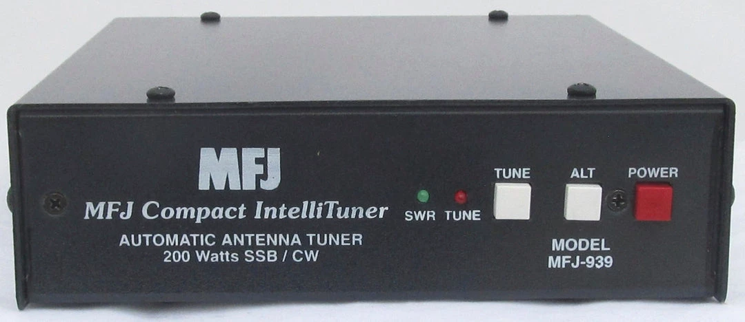 MFJ-939I, PLUG , PLAY,200W AUTOTUNER, HF,W/CABLE,ICOM 3 MFJ-939I, PLUG , PLAY,200W AUTOTUNER, HF,W/CABLE,ICOM