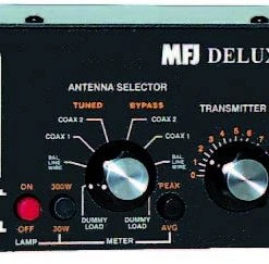 MFJ-949E, TUNER, 300W, 1.8-30 MHz, PEAK CROSS METER, DL